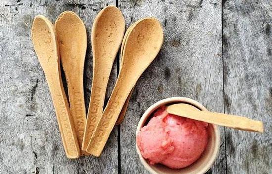 bakeys-edible-spoon